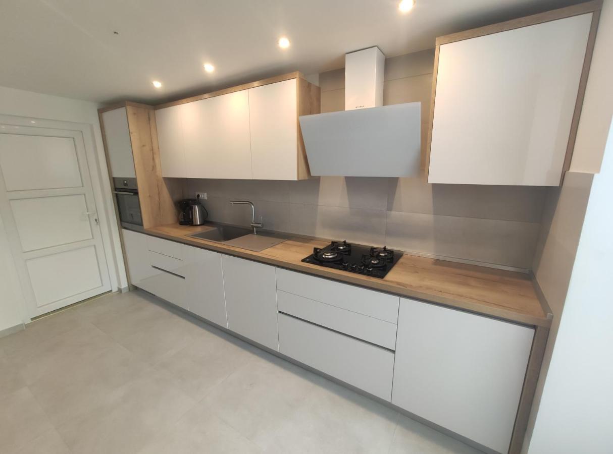 Peaceful Apartment 30 Meters From Sea ซาดาร์ ภายนอก รูปภาพ